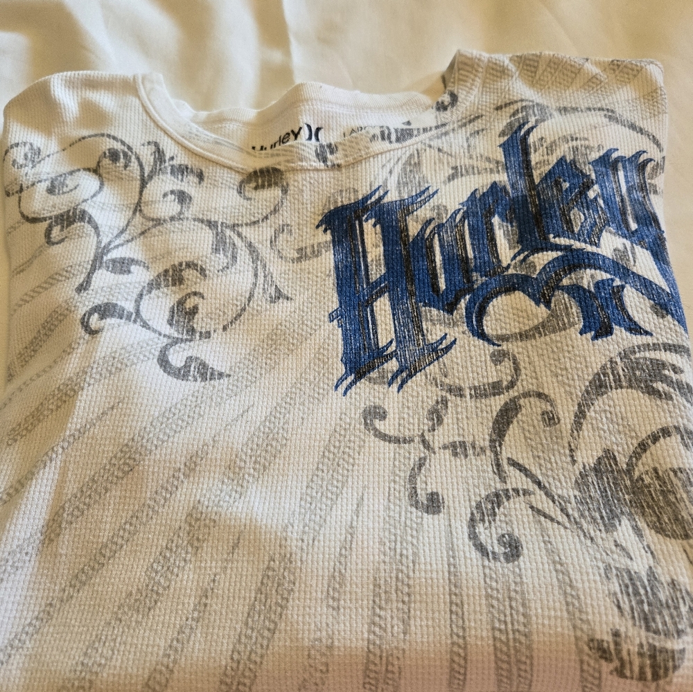 Hurley White Tee with Blue and Gray Design